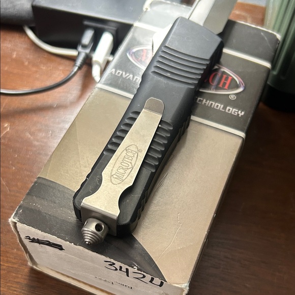 Microtech Combat Troodon - Picture 3 of 17